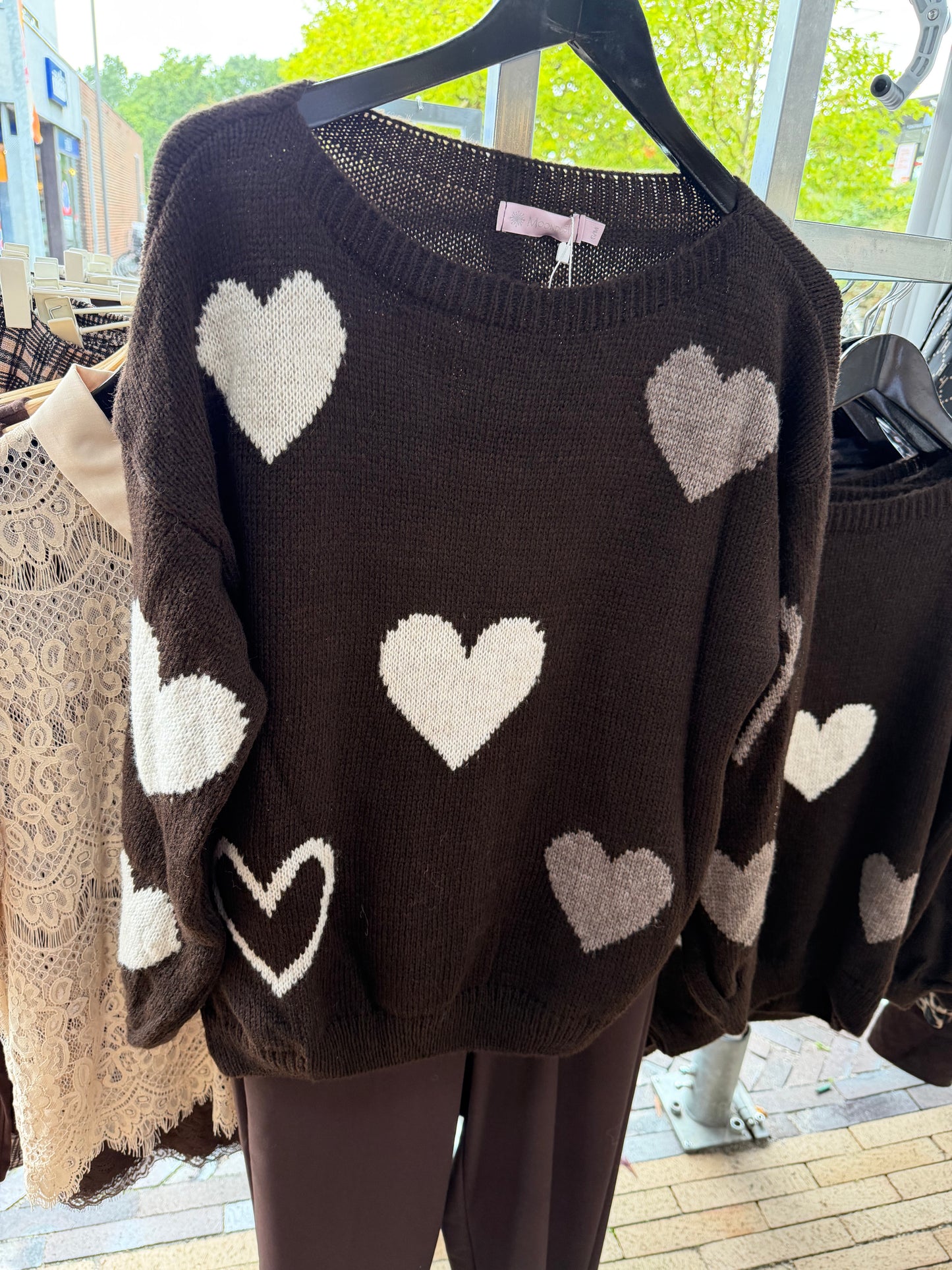 MOONUST HEART KNIT CHOCOLATE