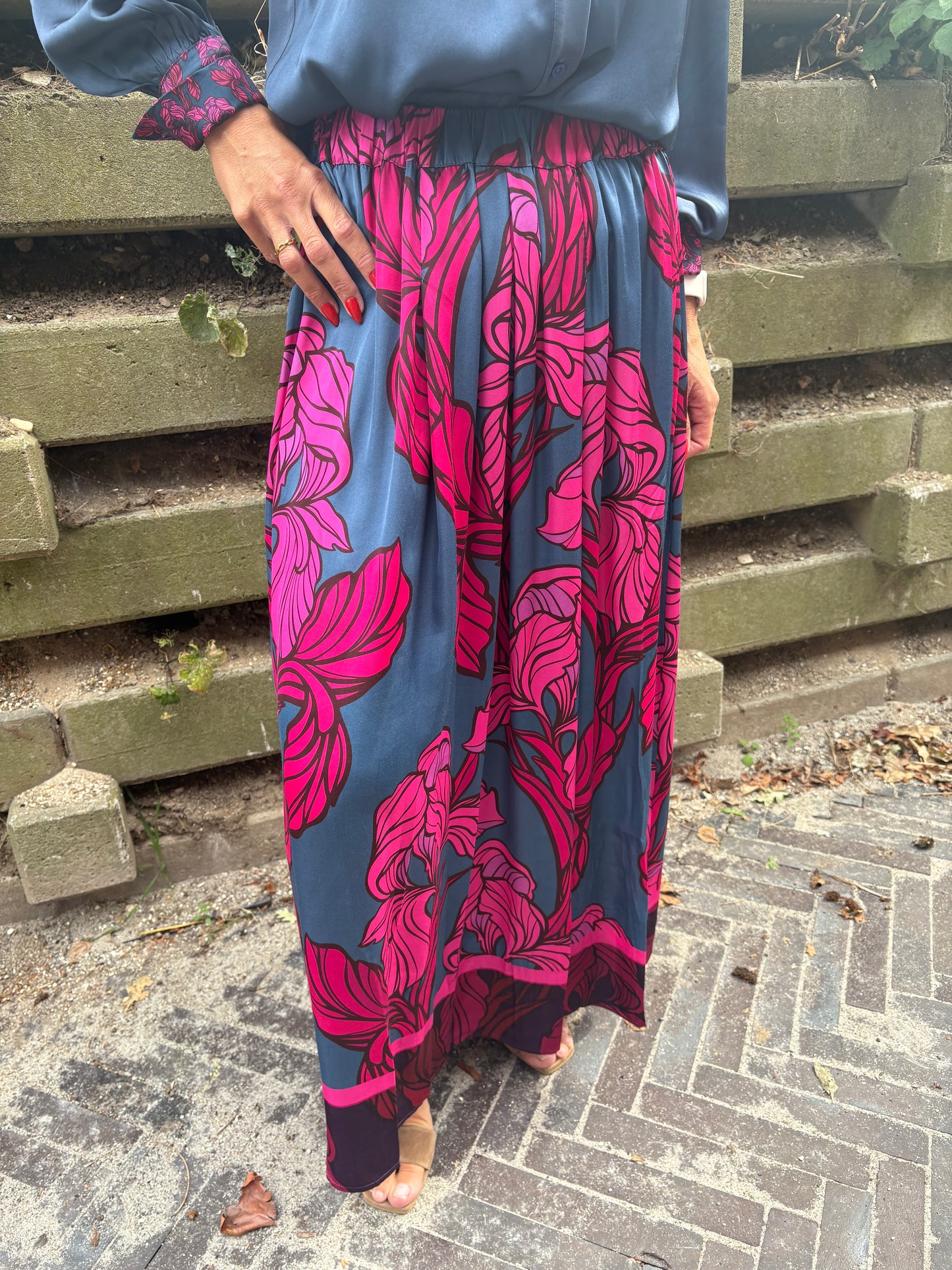 SK IRENE SKIRT