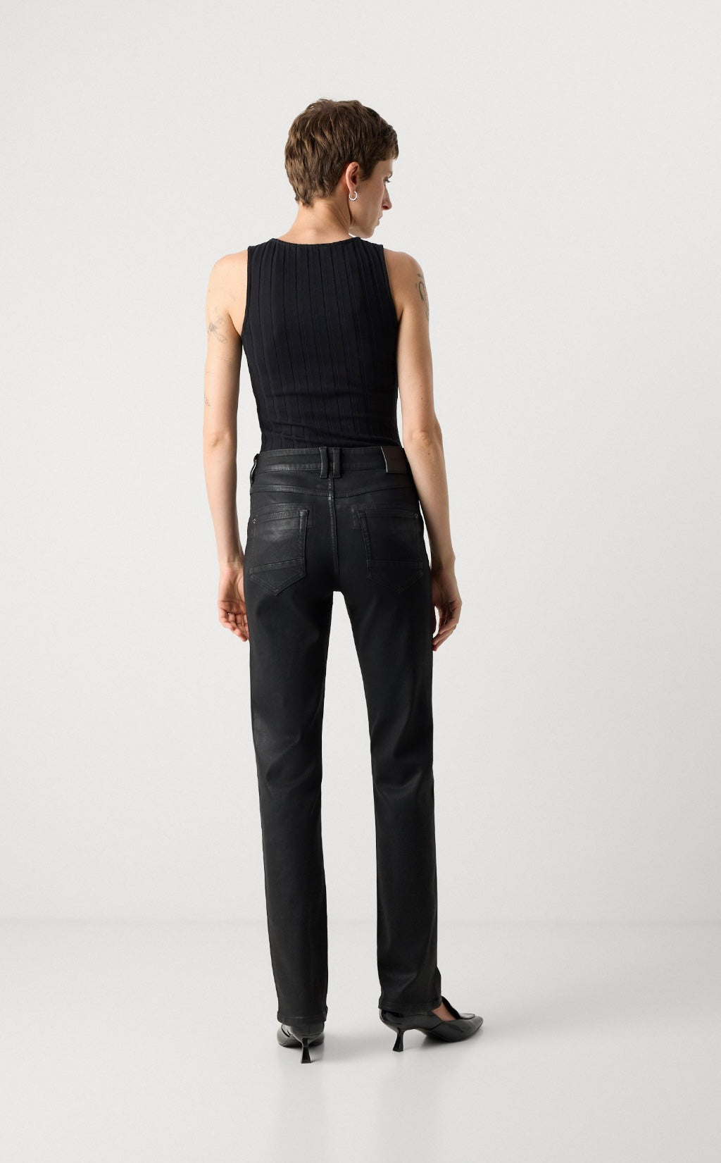 MM CARLA NAOMI COATED PANT BLACK