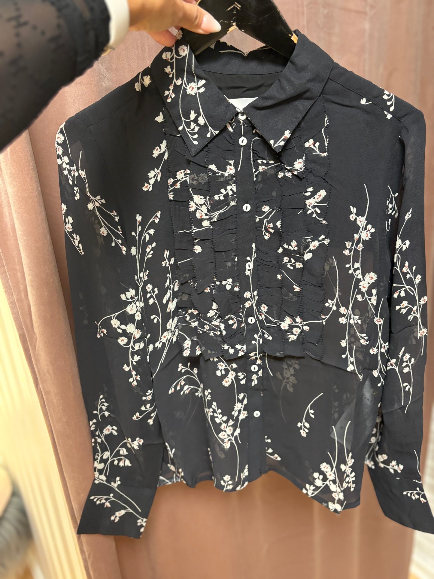 PART TWO VANORA BLACK FINE LEAF PRI