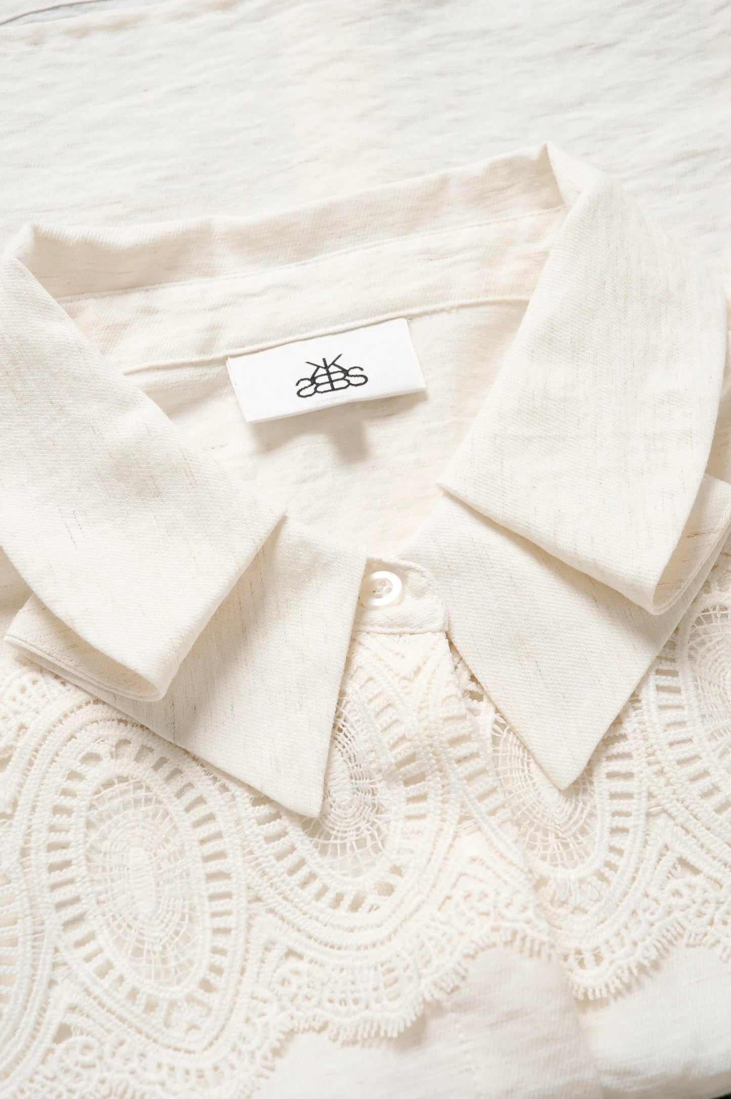 KARENBS URITH FROSTY BLOUSE EGRET