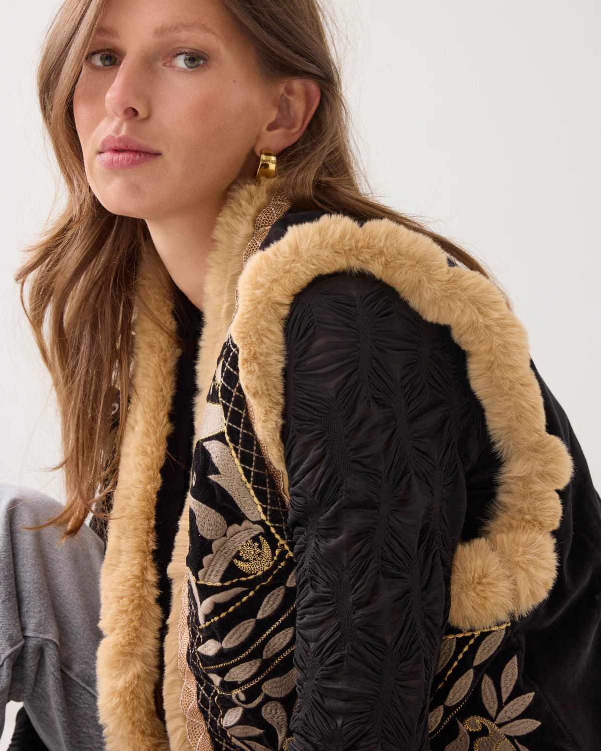 SUMMUM GILET EMBROIDERED VELOURS BL