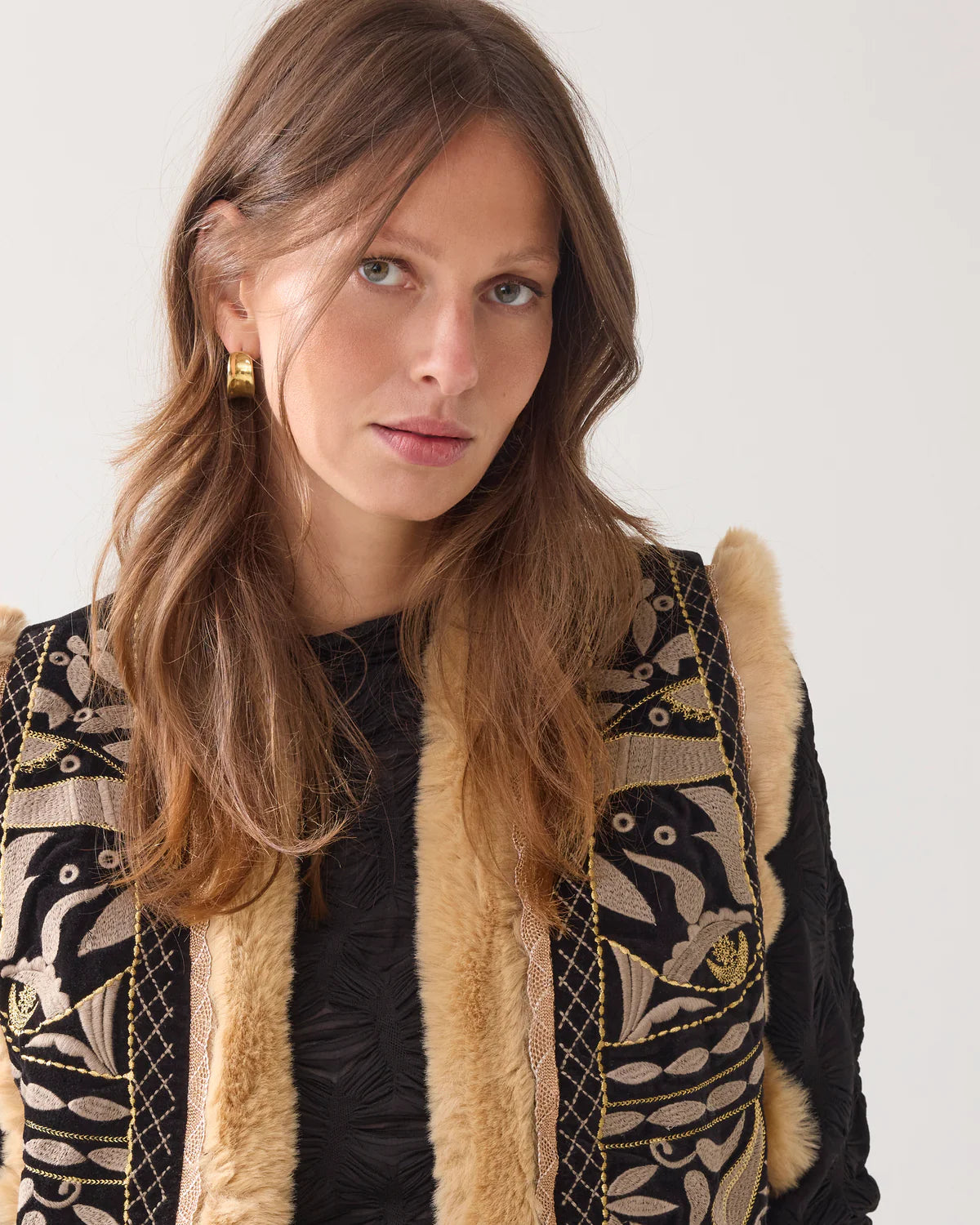 SUMMUM GILET EMBROIDERED VELOURS BL