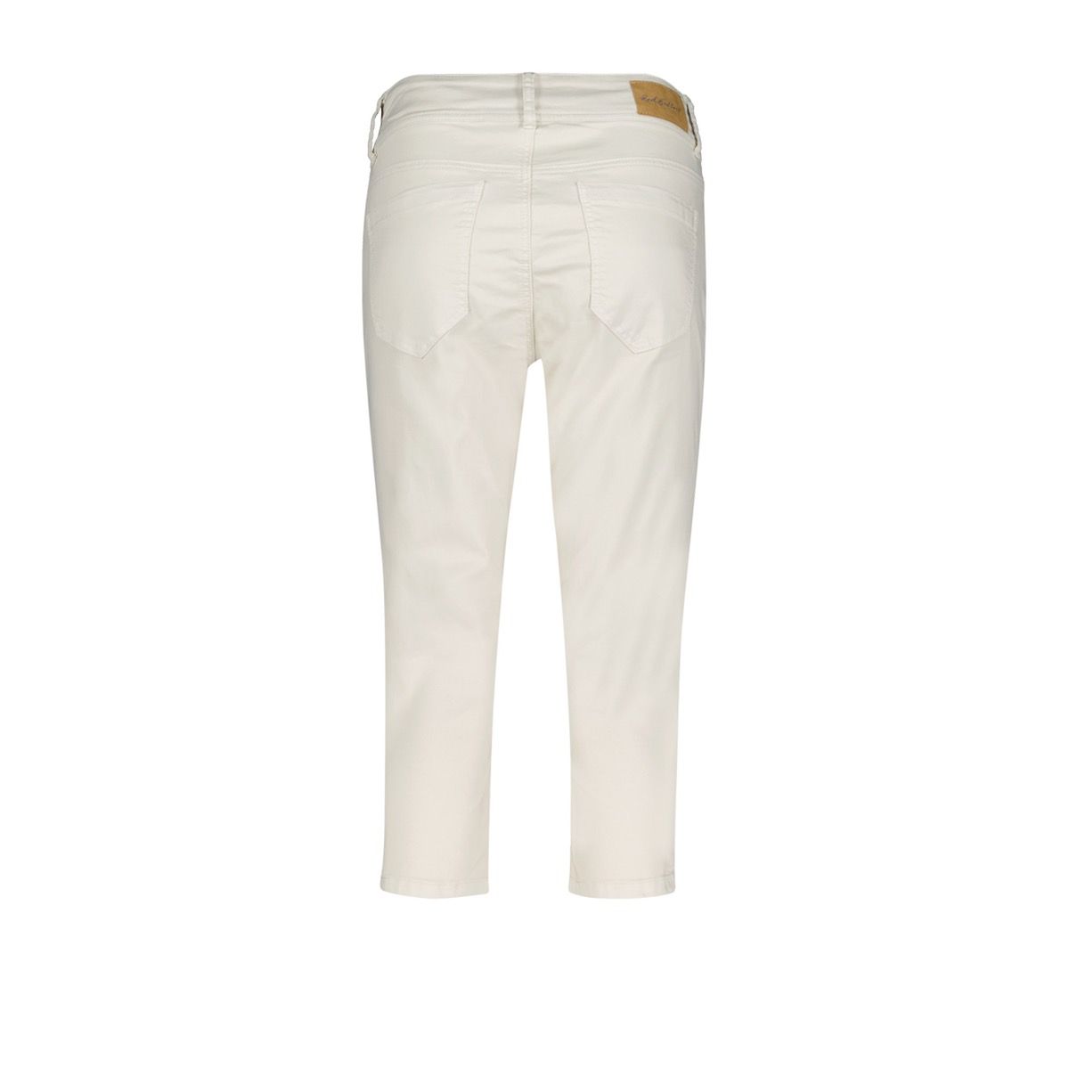 Red Button, Romy Capri Pearl