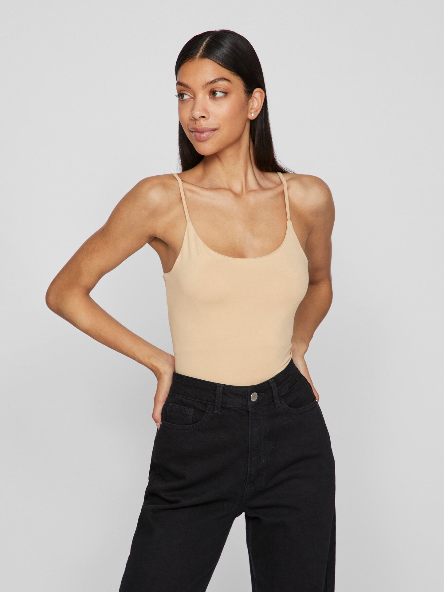 VILA VIKENZA SINGLET - NOOS SAND