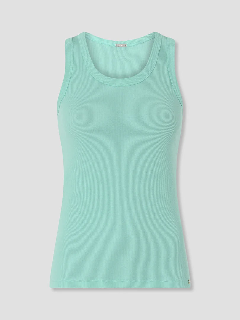 Gustav, Fanny Tee Green