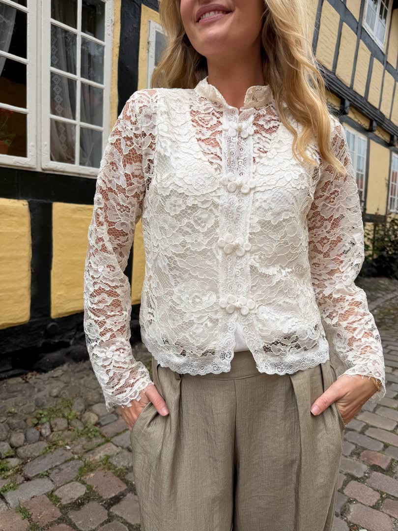 BLACK COLOUR ROSA NAPOLEON SHIRT OF