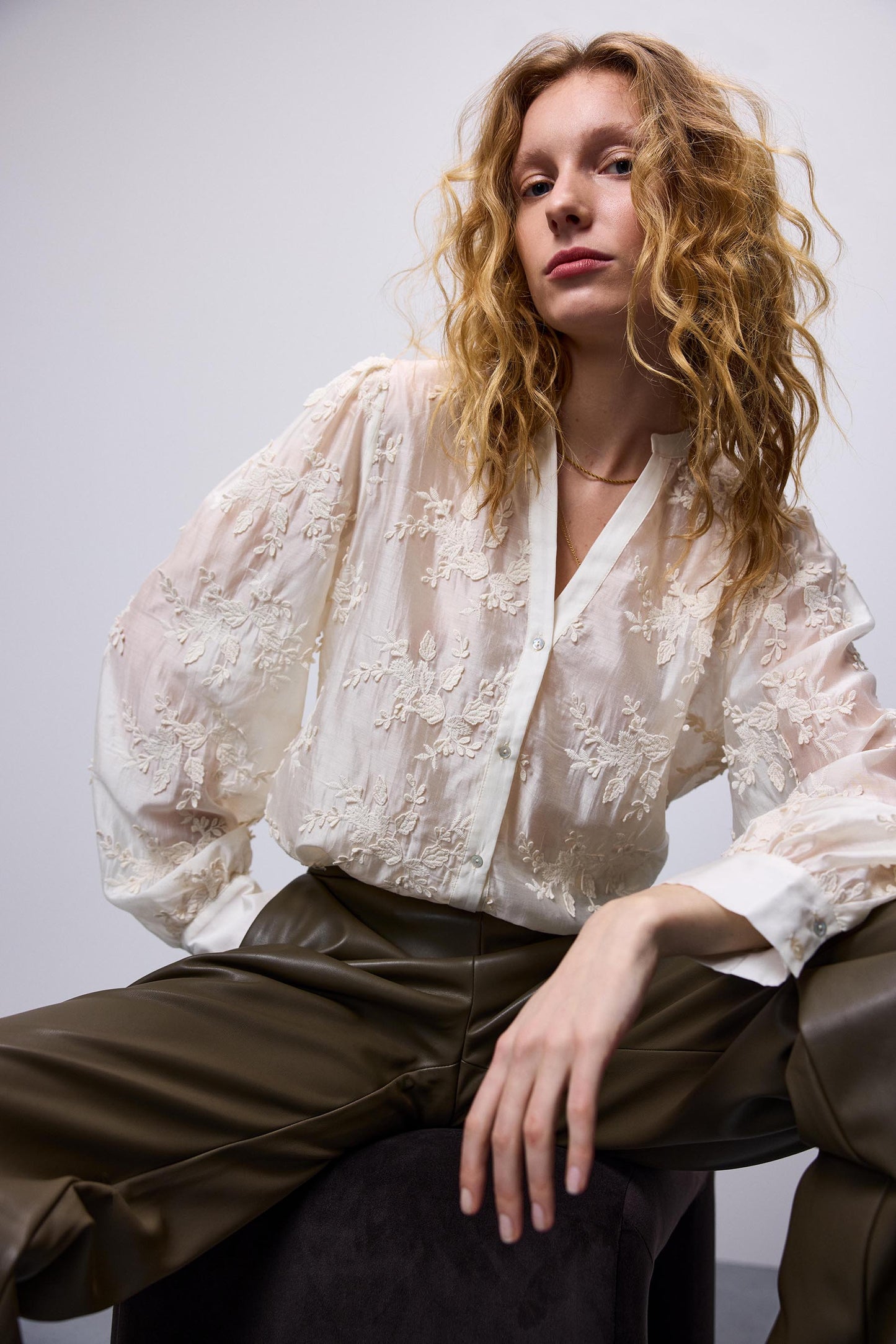 SUMMUM BLOUSE FLOWER LACE CREME