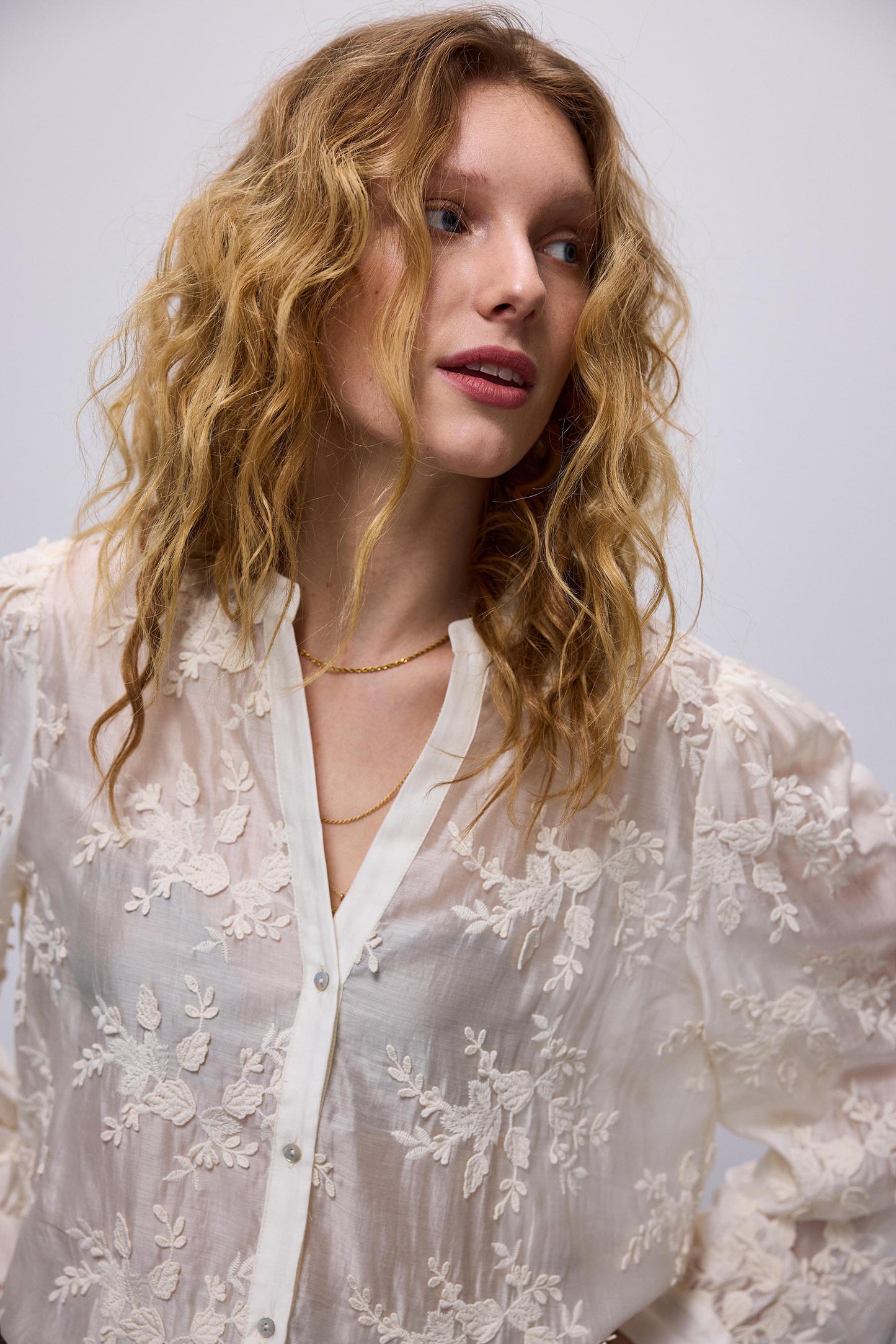 SUMMUM BLOUSE FLOWER LACE CREME