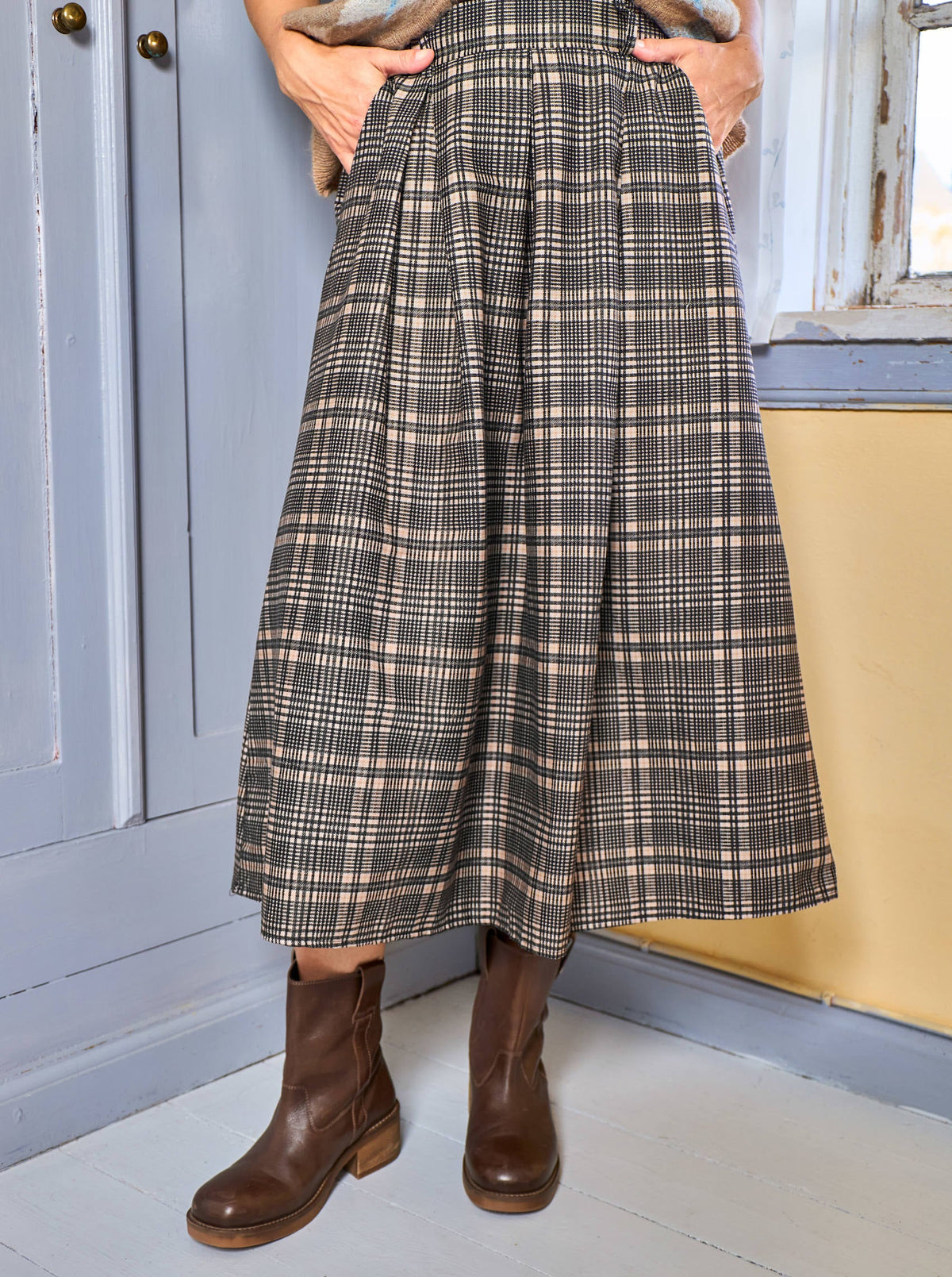 BC YORK CHECK SKIRT BLACK