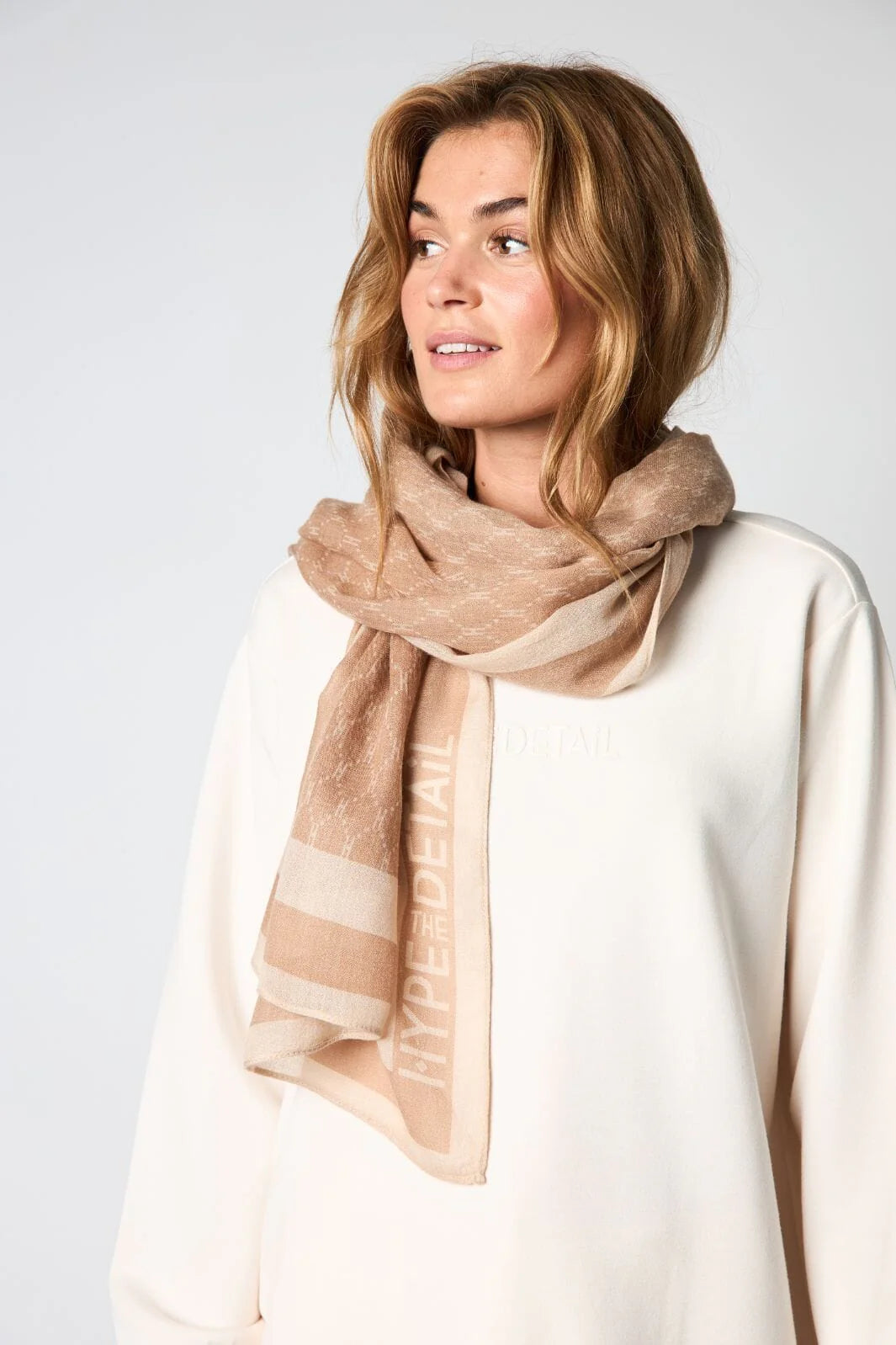 HTD SCARF W LOGO BEGIE