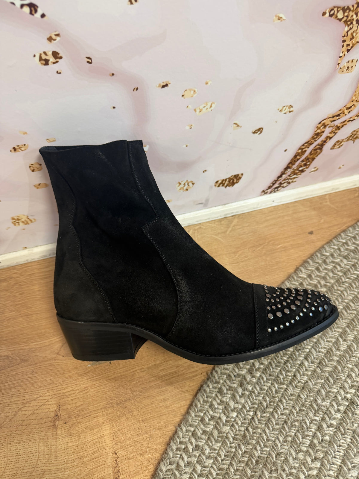 BUKELA JESSE JUEDE BLACK