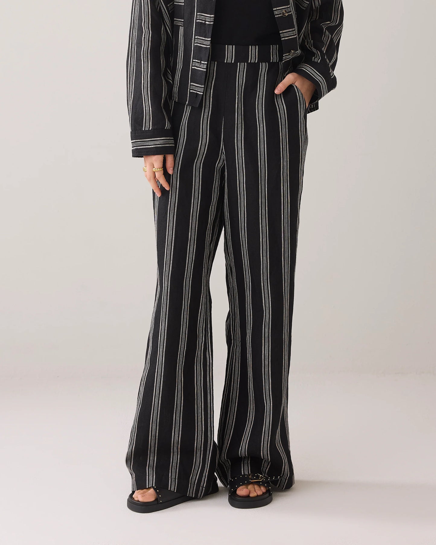 SUMMUM PANTS LINEN STRIPE BLACK