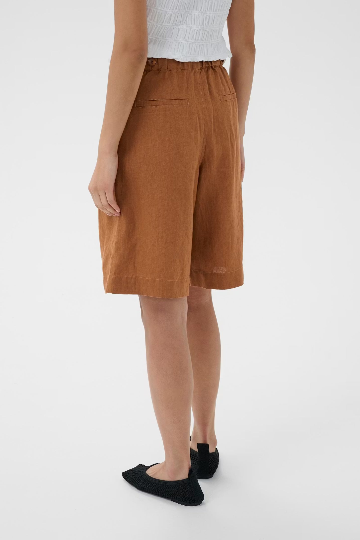 PART TWO BERNIA SHORTS ARGAN OLI
