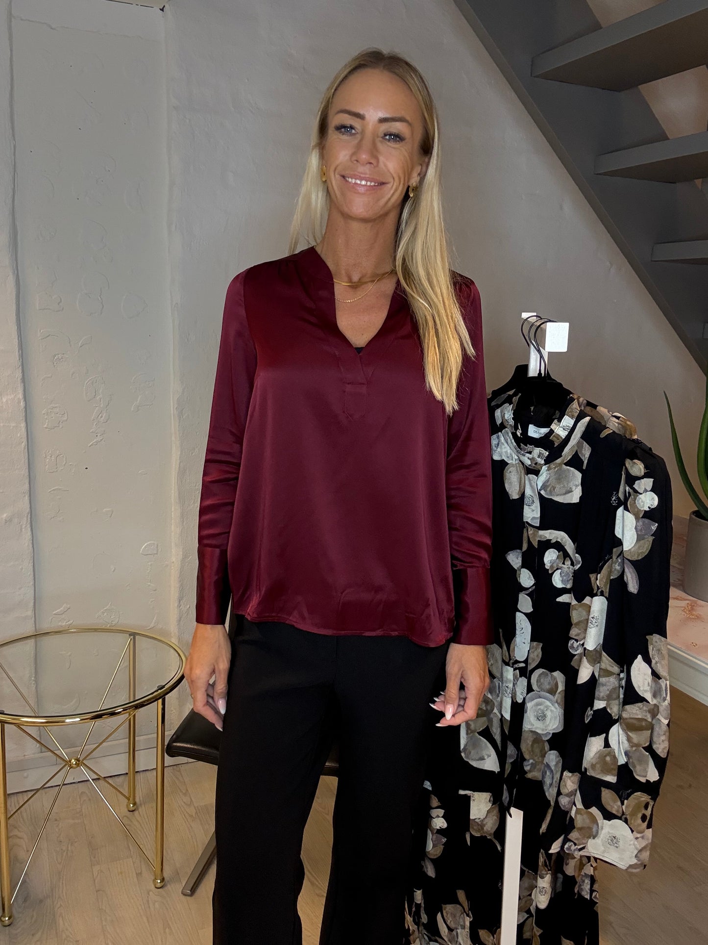DEA KUDIBAL JENNIFER BOURGOGNE BLUS