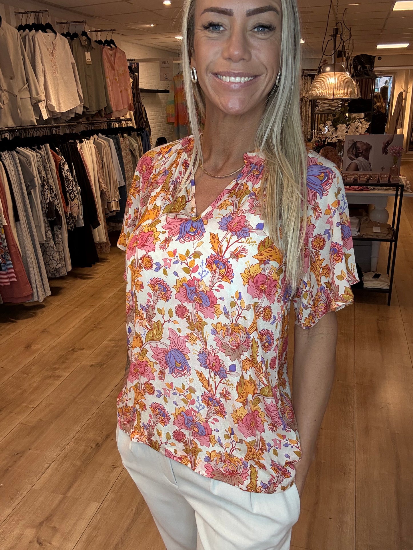 PEACE HEART   ELAIA TEE BEAUTY