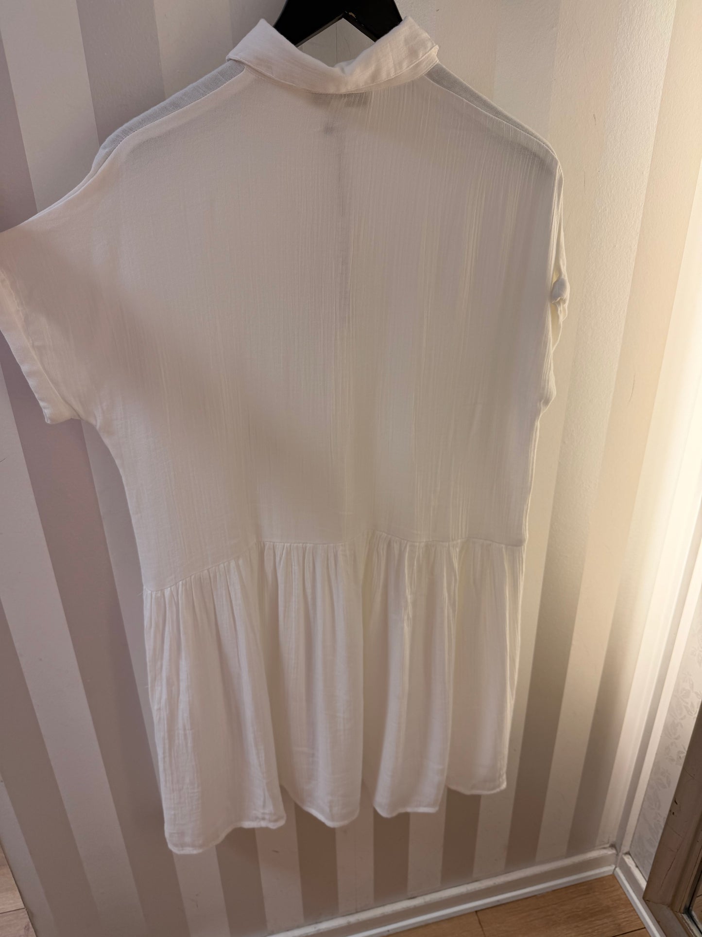 CONTINUE EMMELY DRESS WHITE