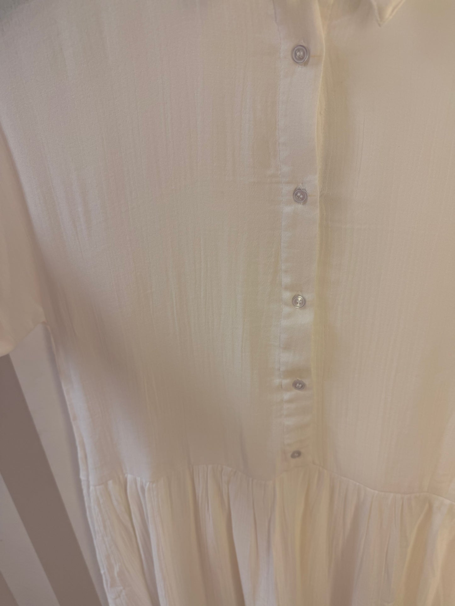 CONTINUE EMMELY DRESS WHITE