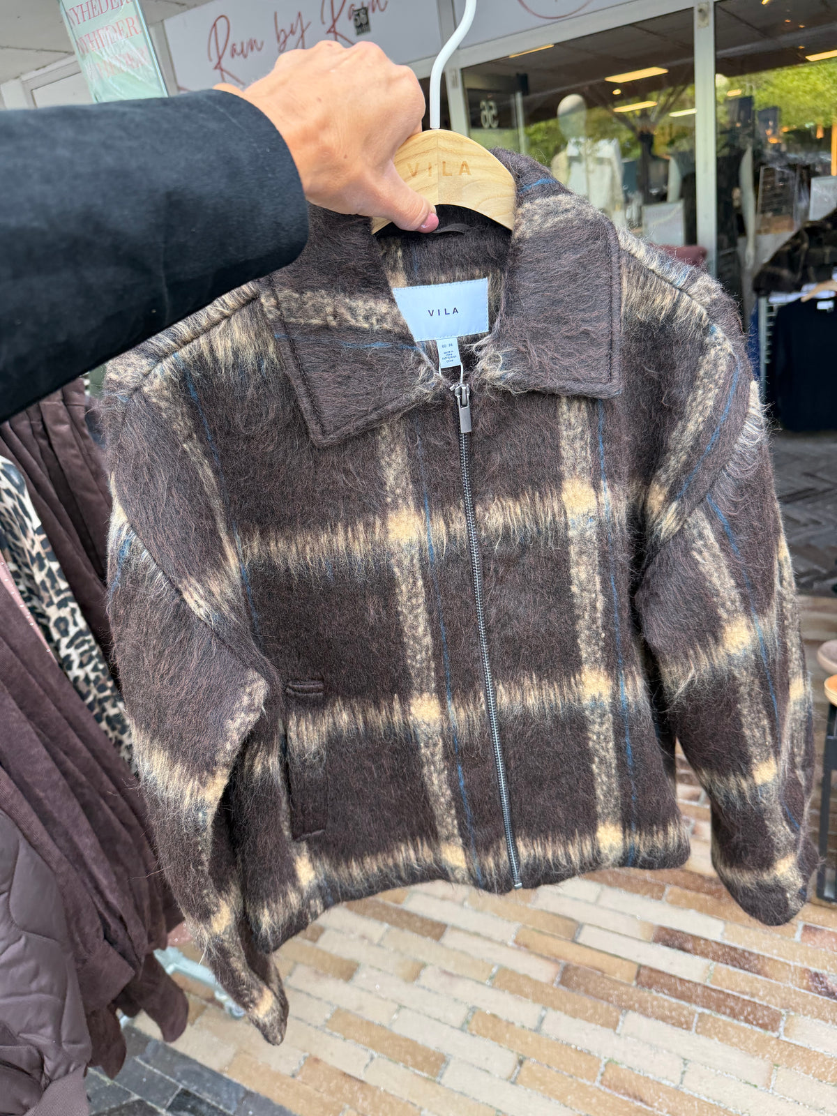 VILA VIZARAH CHEKCED JACKET COFFE B