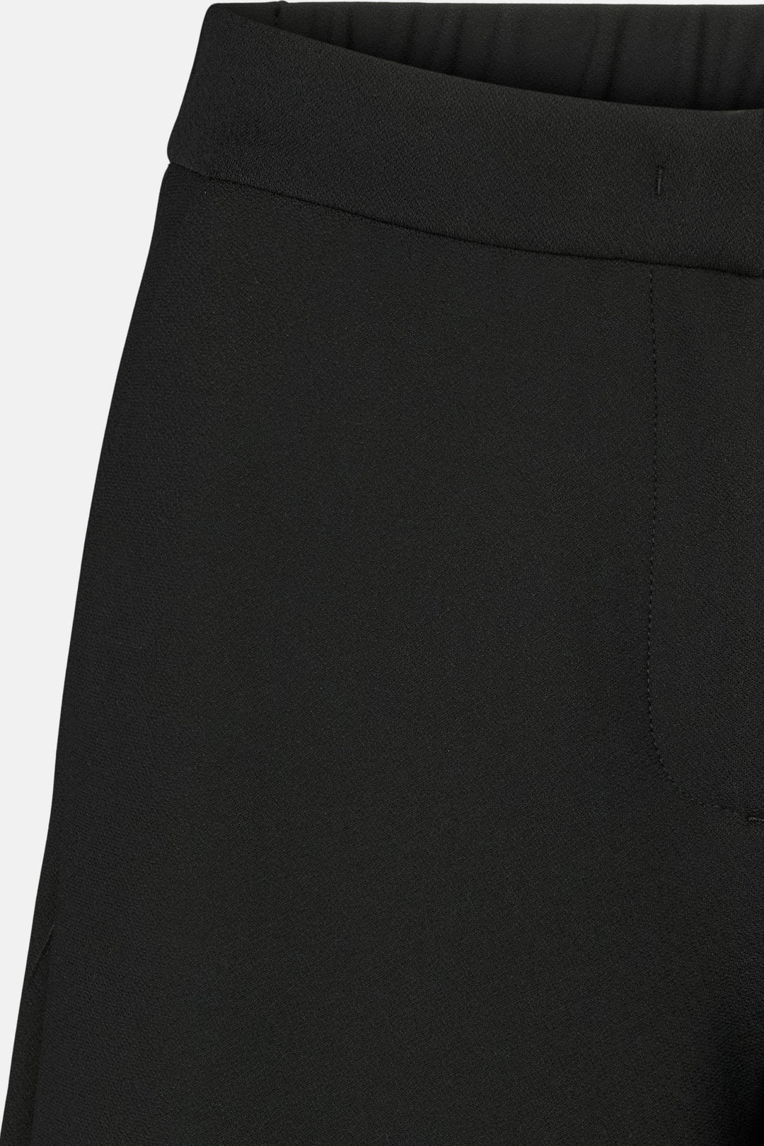 RDFCOMFYNENA BERMUDA SHORTS BLACK