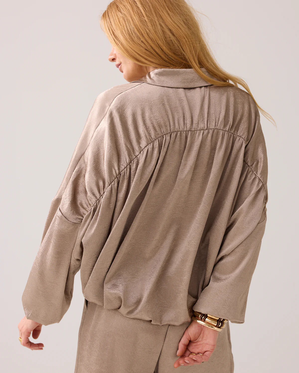 SUMMUM BLOUSE CRINKLE SATIN FUNGHI