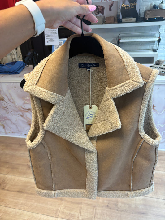 RED BUTTON TEDDY WAISTCOAT ALMOND