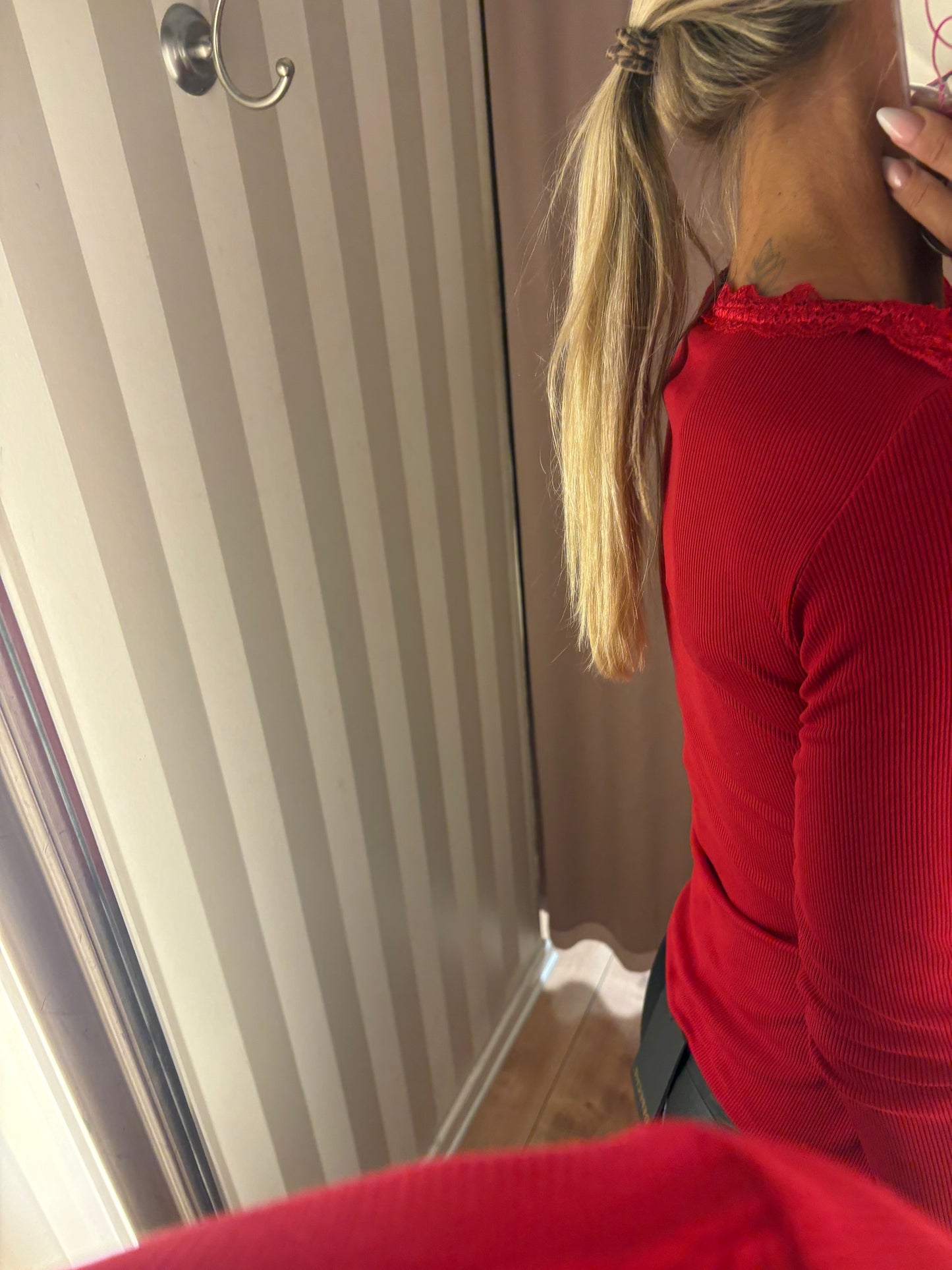 VILA ANNACA LACE BOATNECK RED