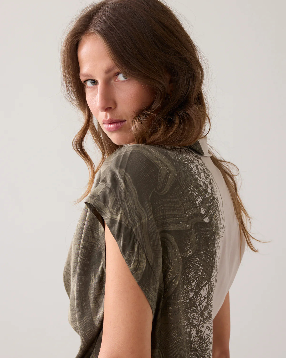 SUMMUM TOP SLEEVELESS BORDER PRINT