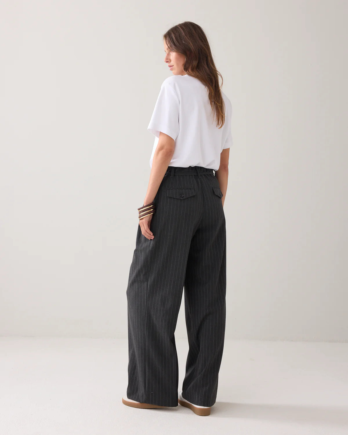 SUMMUM TROUSERS WIDE PINSTRIPE ANTH