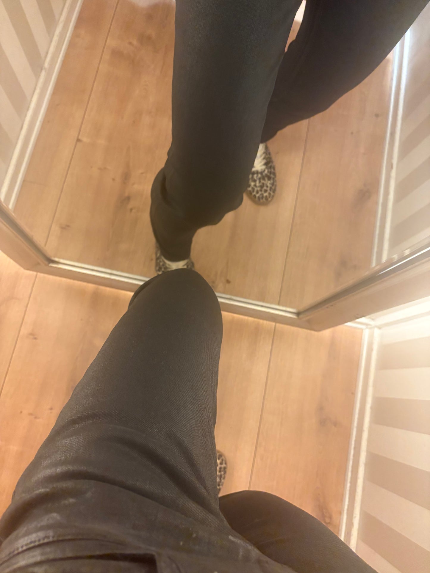 MM CARLA NAOMI COATED PANT BLACK