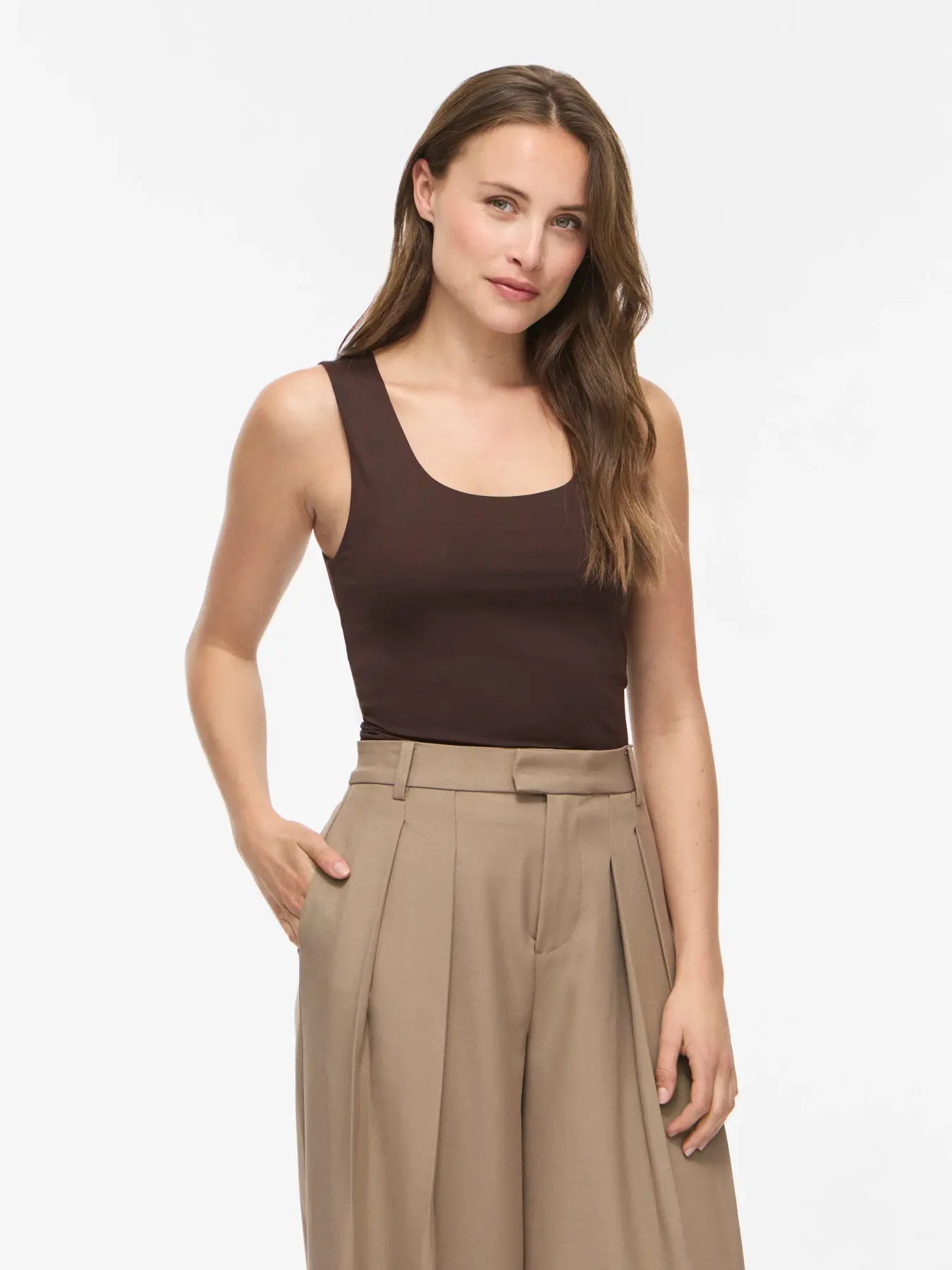 VILA VIKENZA U-NECK T TOP BEAN