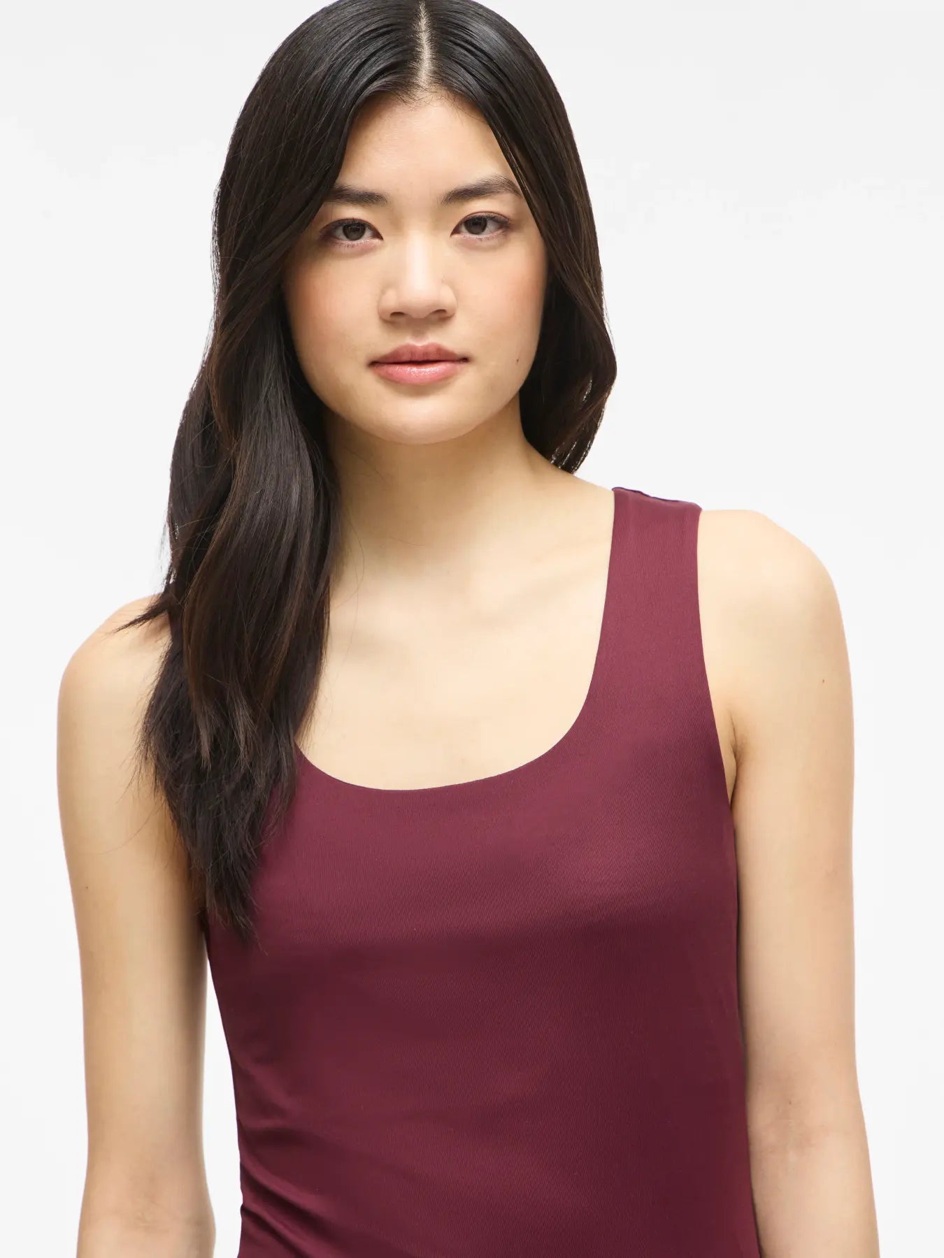 VILA VIKENZA U-NECK T TOP PORT ROYA